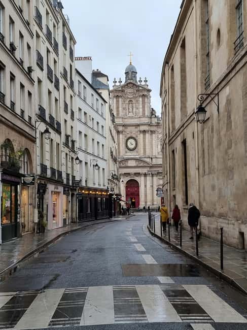 Paris Le Marais Food Tour: Full Traditional French Feast - Rue des Rosiers to Place des Vosges, street snack to sit-down French main