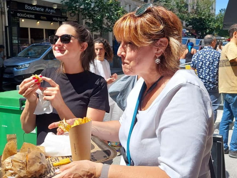 Paris: Le Marais Guided Food Tour with Tastings - From poutine à la française to chouquettes, the savory trail