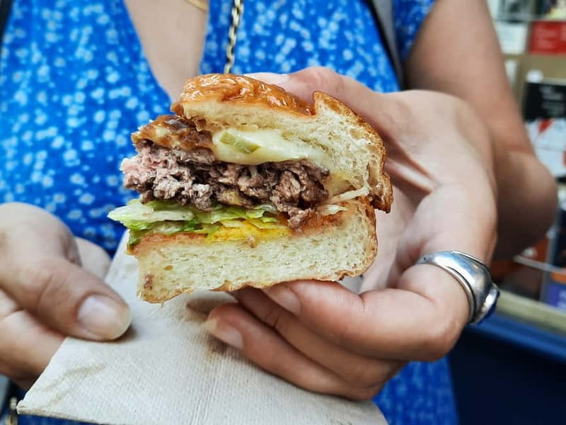 Paris: Le Marais Guided Food Tour with Tastings - Macarons, French toast, and ice cream, the sweet payoff