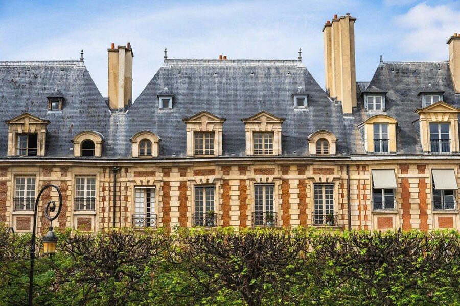Paris: Le Marais Highlights Guided Small Group Walking Tour - Saint-Paul Church and why serenity matters on a walking tour