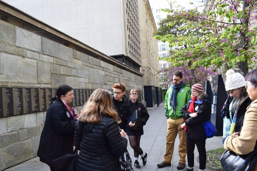 Paris: Le Marais & Montmartre Jewish History Walking Tour - Meeting Points at BHV Marais or L’Elephant Du Nil (How Not to Miss the Group)