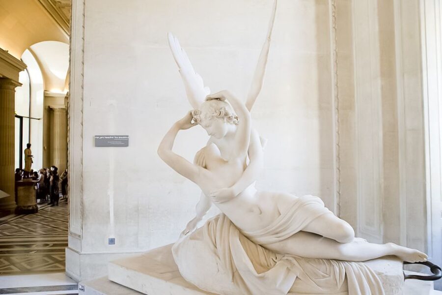 Paris Louvre: 2-Hour Private Tour for Groups or Families - Cost Value: When $731 Makes Sense for Up to 5 People