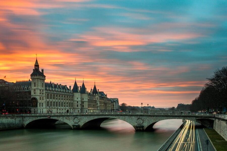 Paris: Louvre Museum Entry Ticket With Host and River Cruise - Louvre audio guide app: helpful, but bring headphones and a backup mindset