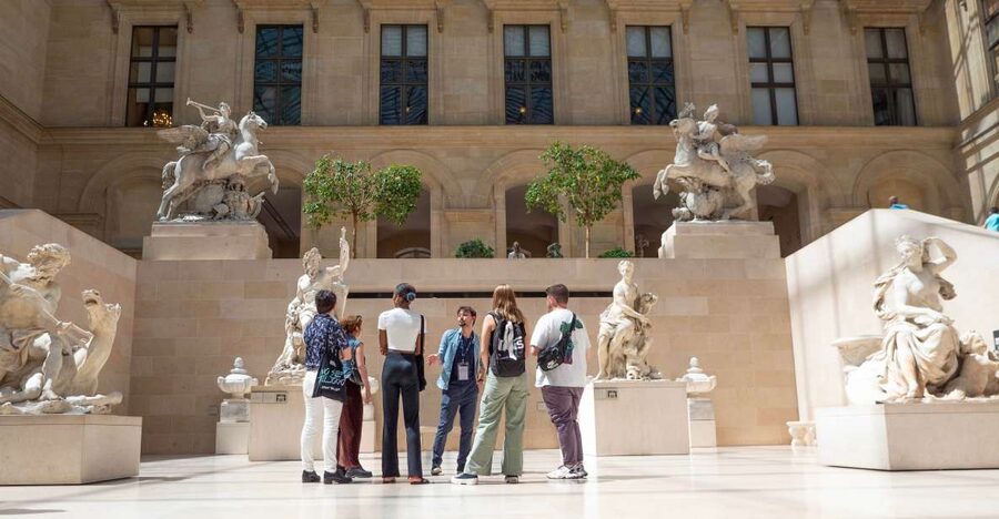 Paris: Louvre Museum Highlights and Mona Lisa Tour - Key points to know before you go