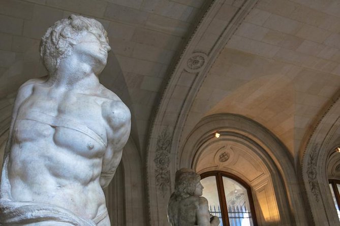 Paris Louvre Museum Must-Sees Guided Tour - Stop 2: Pyramide du Louvre and the “stories behind the masterpieces”
