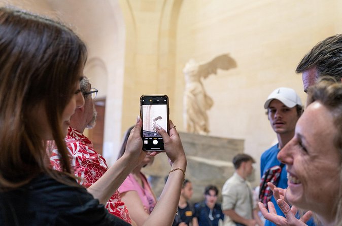 Paris Louvre Museum: Small Group Guided Highlights Tour - The 90-Minute Highlights Circuit, Plus Open Time After