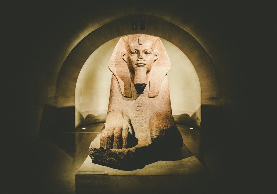 Paris: Louvre Museum Ticket & Exclusive Immersive AudioGuide - The Museum Icons: Mona Lisa, Venus de Milo, and Liberty Leading the People