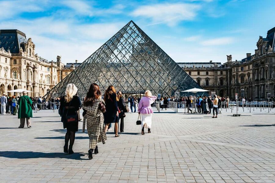 Paris: Louvre Museum Tour Mona Lisa & Iconic Masterpieces - Optional Upgrade: Pair It With a Morning Orsay Museum Trip