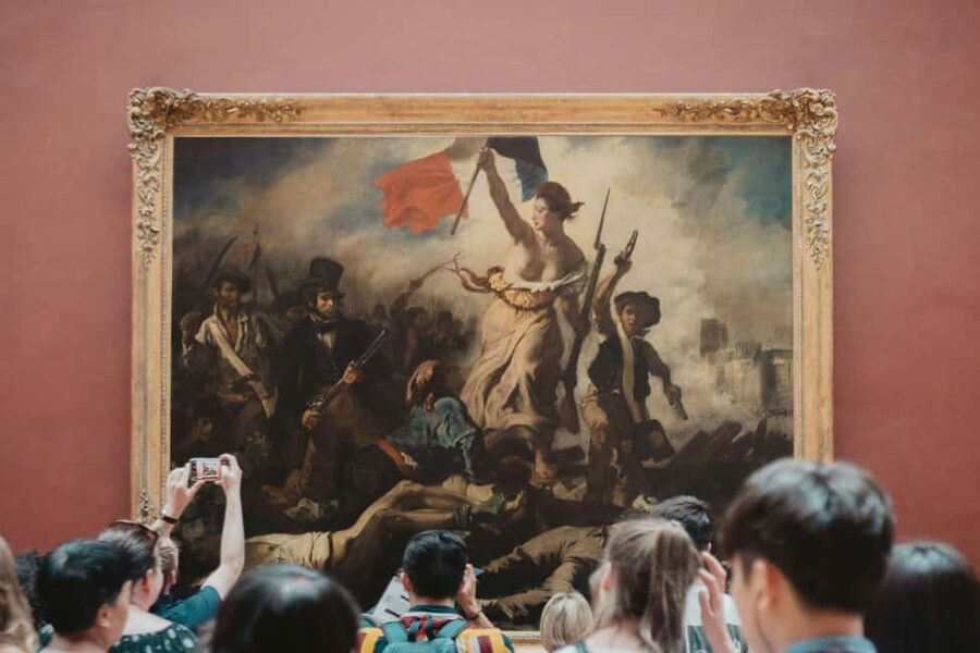 Paris: Louvre Overview, Exploration tour and Reserved Entry - Art-Heavy Middle: Venus de Milo, Caryatids, and Etruscan Highlights