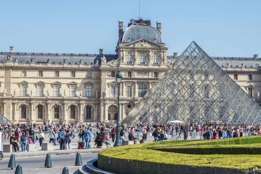 Paris: Louvre Overview, Exploration tour and Reserved Entry - Galerie d’Apollon to Napoleon III Apartments: French Art in a Tight Circuit
