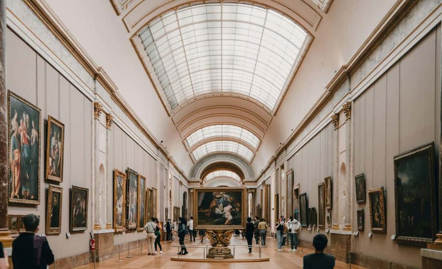 Paris: Louvre Overview, Exploration tour and Reserved Entry - Who Should Book and Who Should Skip This Tour