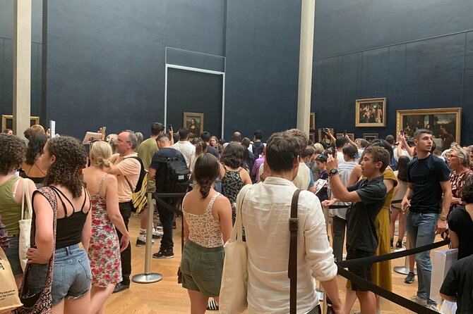 Paris Louvre Small Group Tour with Pre-Reserved Tickets - Headsets and group size: how it keeps you sane