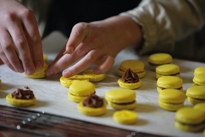 Paris Macarons Small-Group Baking Class with a Chef - Key highlights worth your time