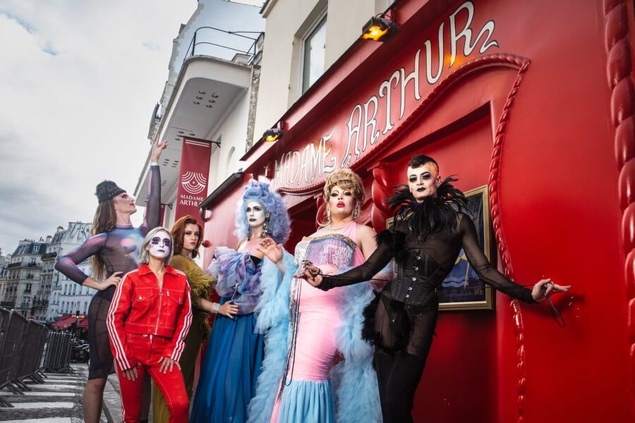 Paris: Madame Arthur Cabaret Show Ticket - Thursday to Saturday timing: your full sequence of shows and club
