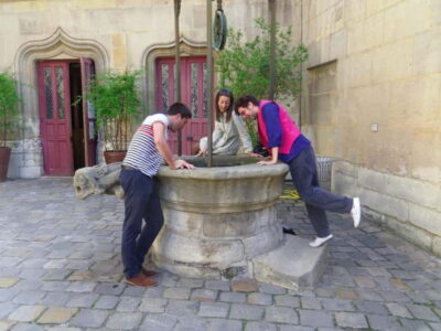 Marais without crowds. Guided Tour.