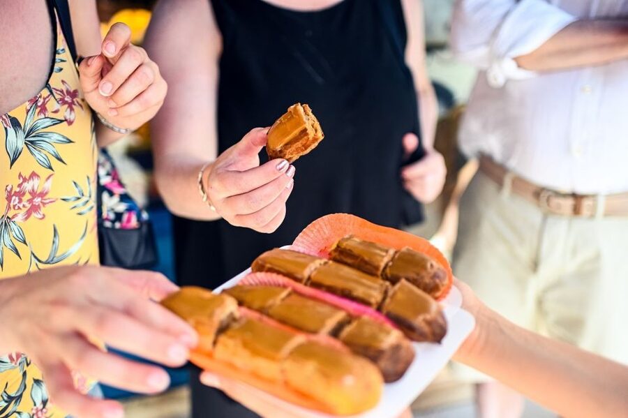 Paris: Montmartre Chocolate & Pastries Tour with 8+ Tastings - The 150-minute rhythm: how the walking and tastings actually feel