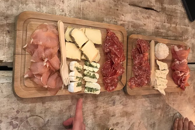 Paris Montmartre Food Tour - A Full French Meal by Do Eat Better - Tips for a smoother Montmartre walk (and better eating)