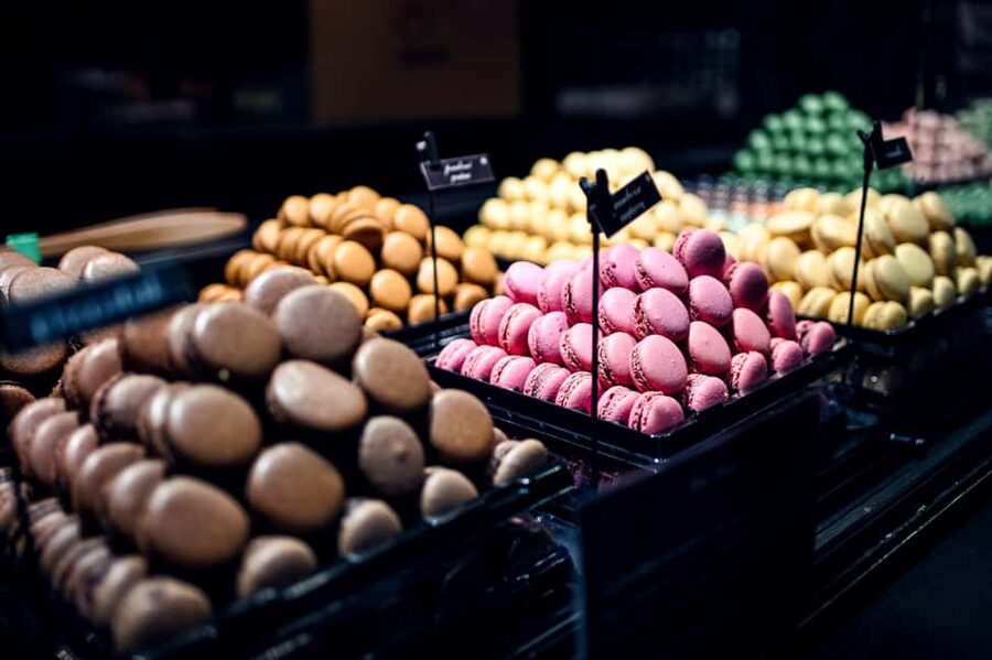 Paris: Montmartre Food Tour with 10 Local Tastings & Wines - Stop by stop: what you’ll taste and what each place is really for
