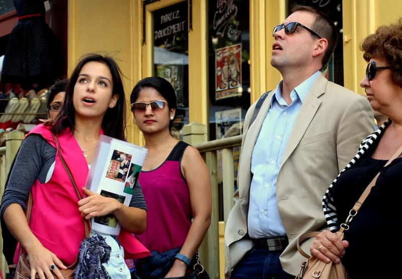 Paris: Montmartre Guided Walking Tour - Moulin Rouge to Sacré Coeur: The Big Names With Context