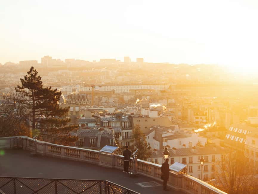Paris: Montmartre Hidden Gems and Highlights Walking Tour - Meeting at Saint-Jean de Montmartre, Then Getting Oriented Fast