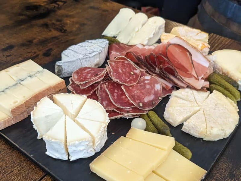 Paris: Montmartre/Pigalle Foodie Tour with Tastings - How the 210-minute food crawl actually feels
