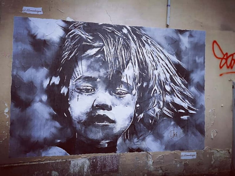 Paris: Montmartre Private Tour for Families - Maison Rose and Dalida: the playful stops that keep kids smiling