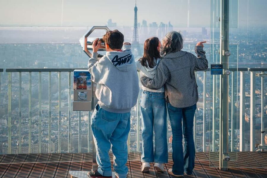 Paris: Montparnasse Tower Observation Deck Entry Ticket - Getting to the Entrance at Montparnasse Bienvenue (Metro Exit Tips)