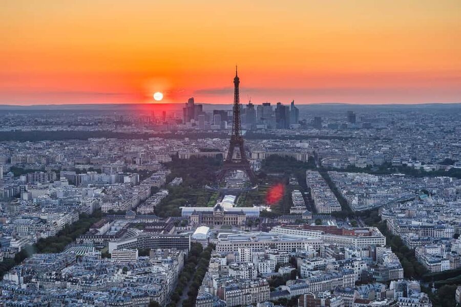 Paris: Montparnasse Tower Observation Deck Entry Ticket - Panoramart Sky Art (Seasonal): Glass Walls Become a New Paris