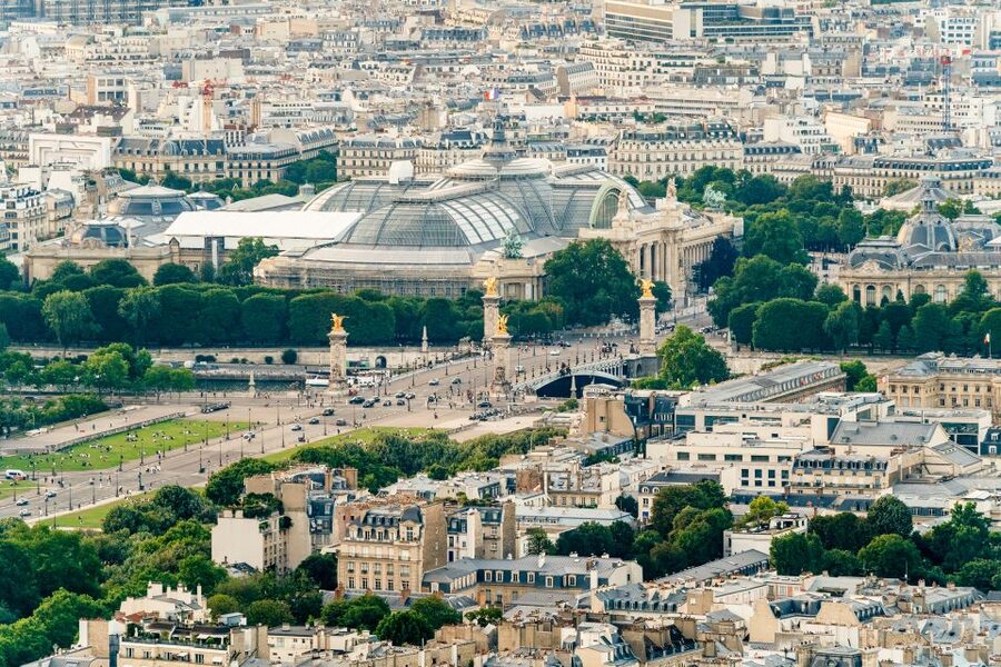Paris: Montparnasse Tower Observation Deck Entry Ticket - Photo and Timing Strategy: Eiffel Tower Sparkle Without the Stress