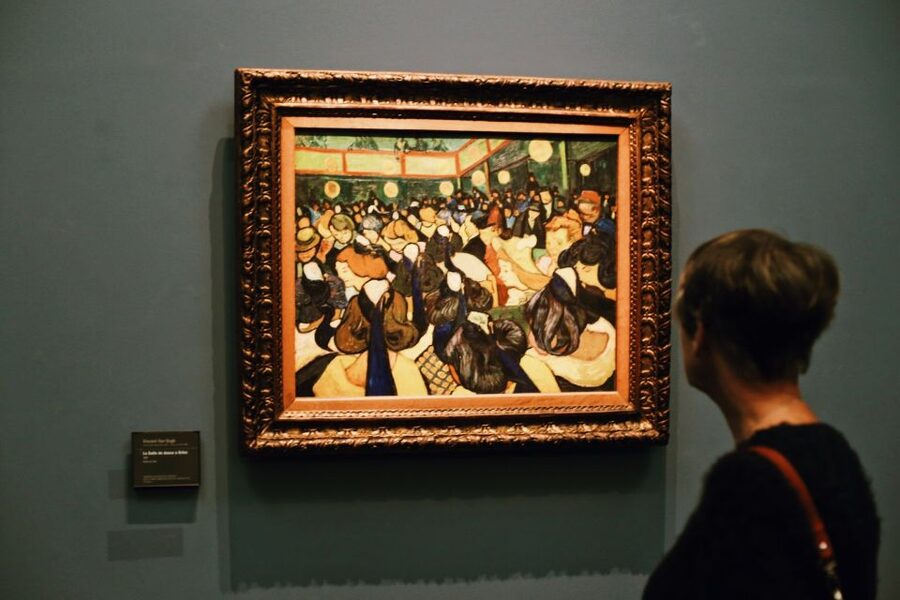 Paris: Musée d'Orsay Masterpieces Guided Small Group Tour - The Beaux Arts station building is part of the art lesson