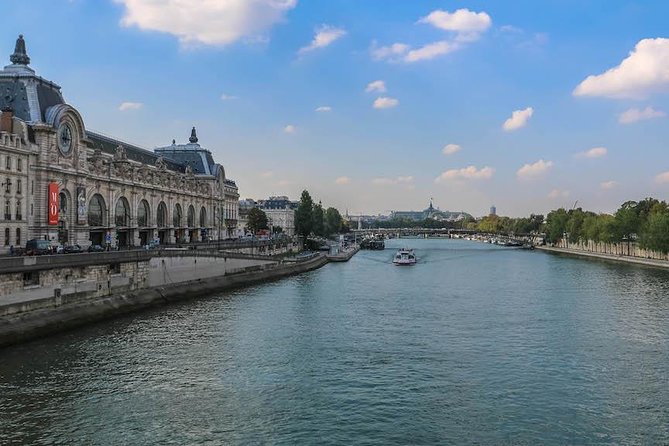 Paris: Musée d’Orsay Skip-the-Line Tour with Expert Guide - The Beaux-Arts building and the crowd problem, handled better with a guide