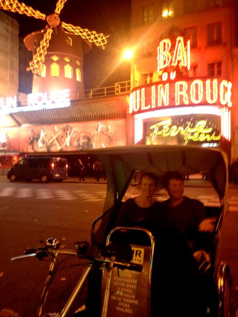 Paris: Nighttime Tuk-Tuk Tour - Eiffel Tower at night, and how to time your photo moments