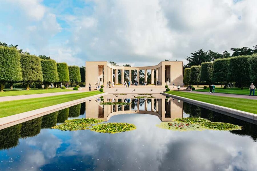 Paris: Normandy D-Day Sites Guided Day Trip with Lunch - Paris to Normandy by coach: what a 14-hour day really means