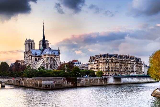 Paris Notre Dame Cathedral Audio Guide Visit - The Gothic details the audio will point you toward
