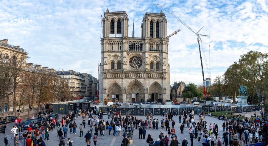 Paris: Notre Dame Cathedral Exterior Guided Tour - Price and value: why $22 can make sense here