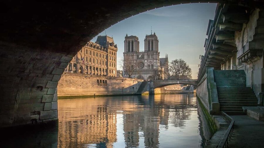 Paris: Notre Dame Guided Tour with Reserved Access option - Inside Notre Dame, Gothic lines, restored spaces, and stained-glass storytelling