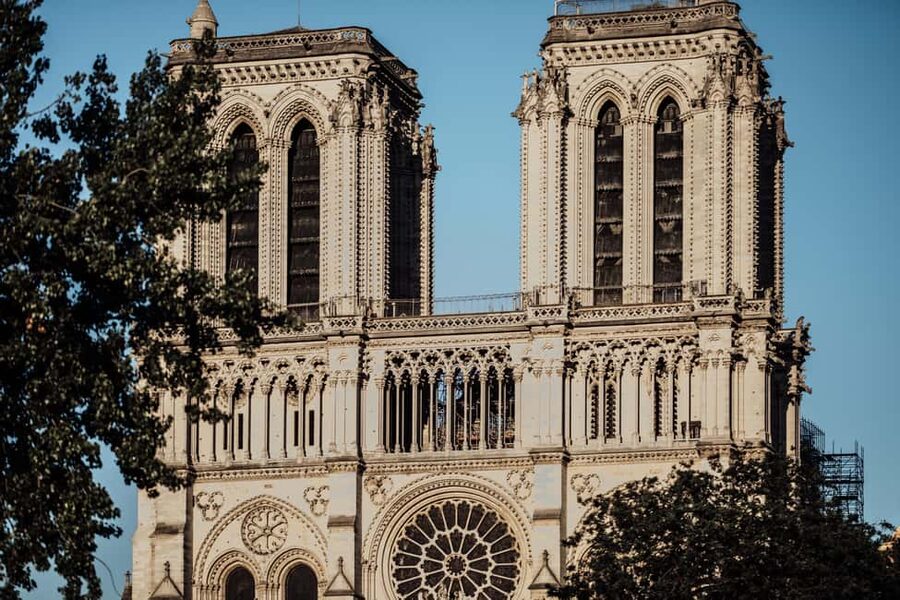 Paris: Notre-Dame The Restored Masterpiece Guided Tour - Meeting at Place Louis Lépine and Getting Oriented Fast