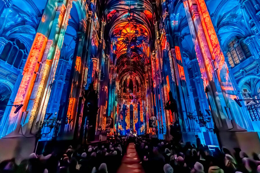 Paris: Nouveau spectacle Son et lumière - LUMINISCENCE - Saint-Eustache Is the Perfect Stage for Son et Lumière in Paris