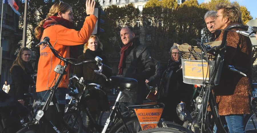 Paris: Off the Beaten Path City Secrets Bike Tour - Opening Glide: Galerie Vivienne and Palais-Royal