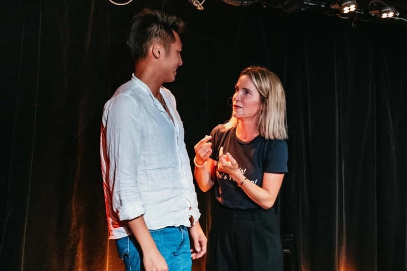 Paris: Oh My God She's Parisian! English Comedy Show - Theatre Bo Saint-Martin, and why the small room matters in Paris