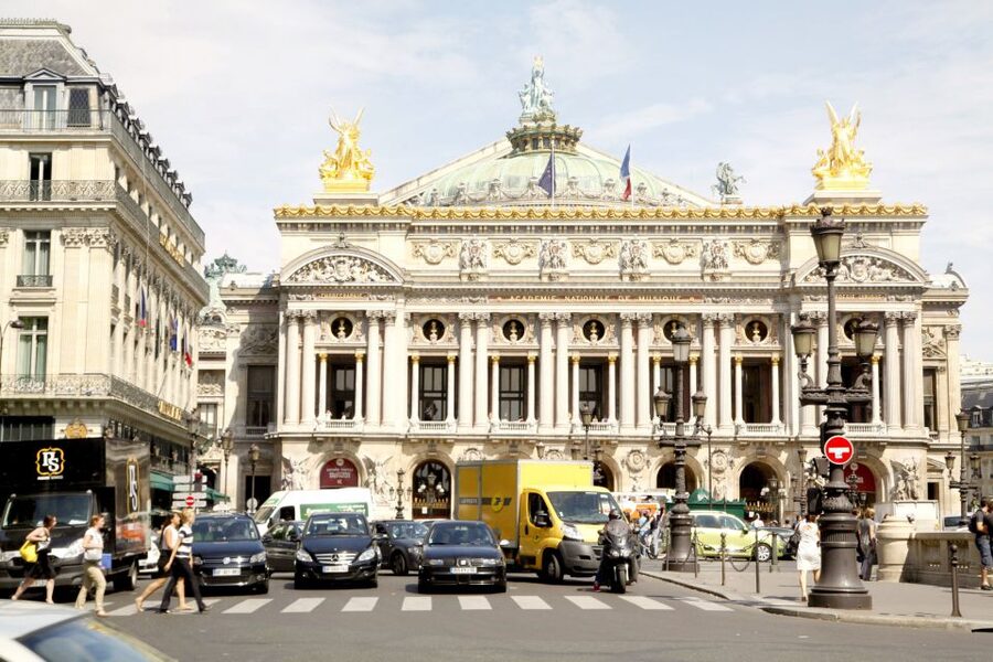 Paris: Openair Double Decker Bus Audio-Guided City Tour - Audio guide and Histopad: how the tech helps your understanding