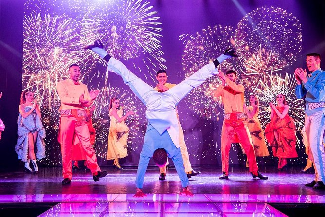 Paris Paradis Latin Cabaret Dinner and Show - Seats, visibility, and the small practical problems that come with dinner theaters