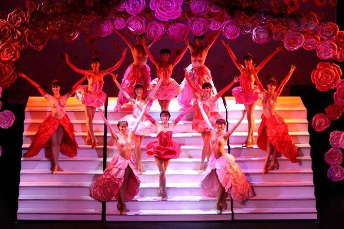 Paris Paradis Latin Cabaret Show with Champagne - Key highlights at a glance