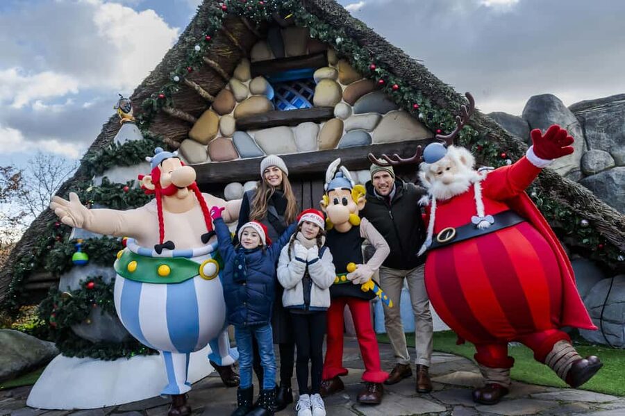Paris: Parc Astérix 1-Day Ticket - Restaurants and snacks: where the day’s energy comes from