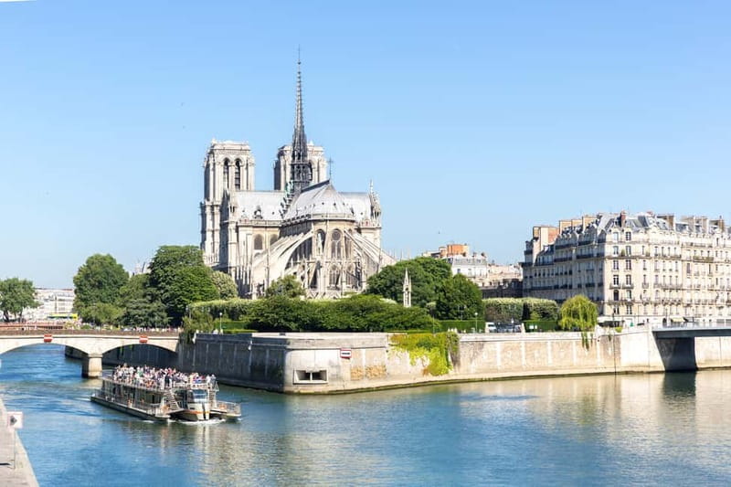 Paris Pass® Plus: Tickets to Louvre, Eiffel Tower & 90+ more - Seine River cruise plus classic Paris food stops