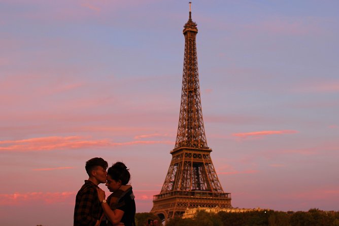 Paris Photo Shoot with Professional Photographer - Start at Trocadéro: Meeting Point, First Steps, and Quick Intro