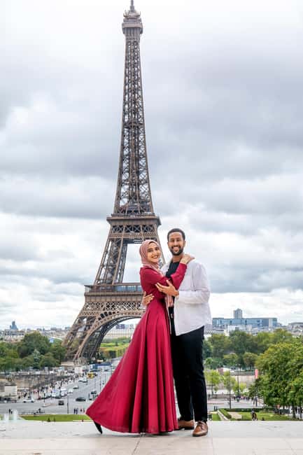 Paris: Photoshoot Around Eiffel Tower with 55 Edited Photos - Trocadéro Meeting Point, Then Eiffel Tower Views on Easy Mode