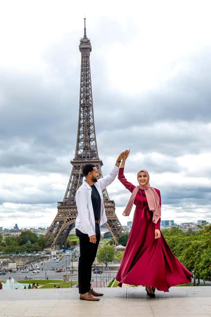 Paris: Photoshoot Around Eiffel Tower with 55 Edited Photos - Local Tips and Paris Hacks You Can Use Immediately