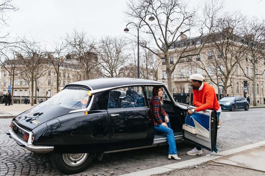 Paris: Private Guided City Tour in a Traction Avant or DS 21 - Key points before you book