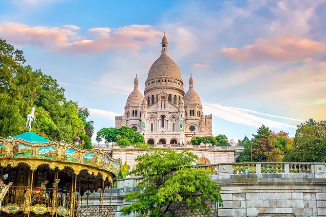 Paris Private Montmarte Tour : Sacre Coeur with Expert Guide - Le Bateau-Lavoir: painters, views, and a slower moment